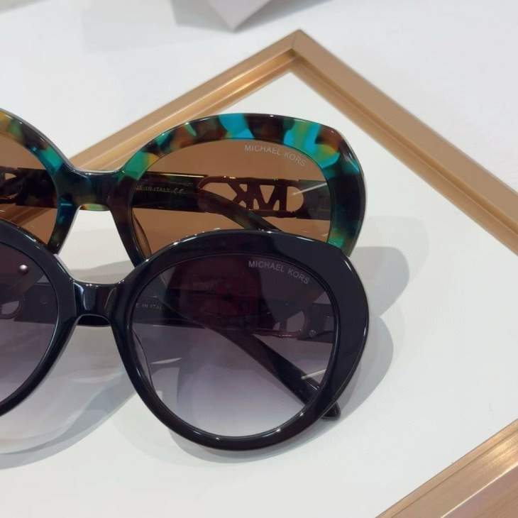 Picture of Michael Kors Sunglasses _SKUfw71187513fw